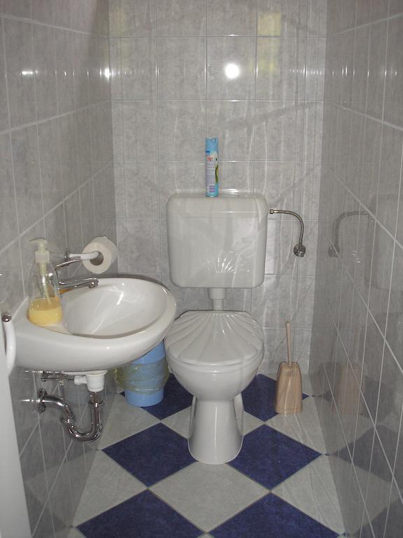 Kaktuszvirag Apartmanhaz ไฮจ์ดุสโซบอสโล ห้อง รูปภาพ